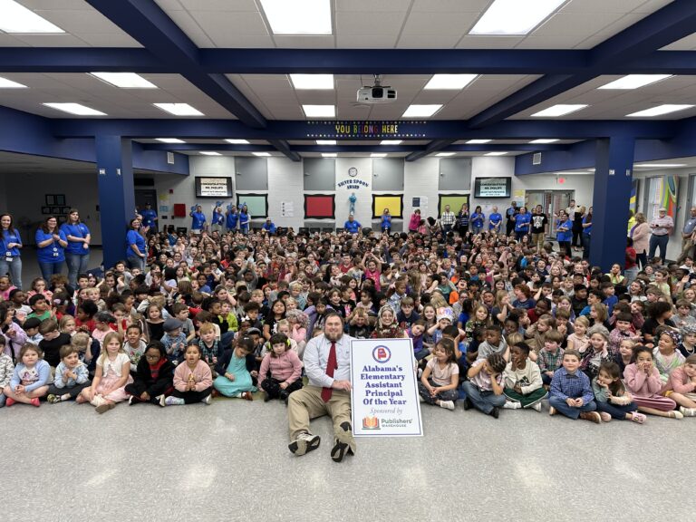 Holly Hill Elementary’s Stephen Phillips Named Alabama’s NAESP National Outstanding Elementary Assistant Principal